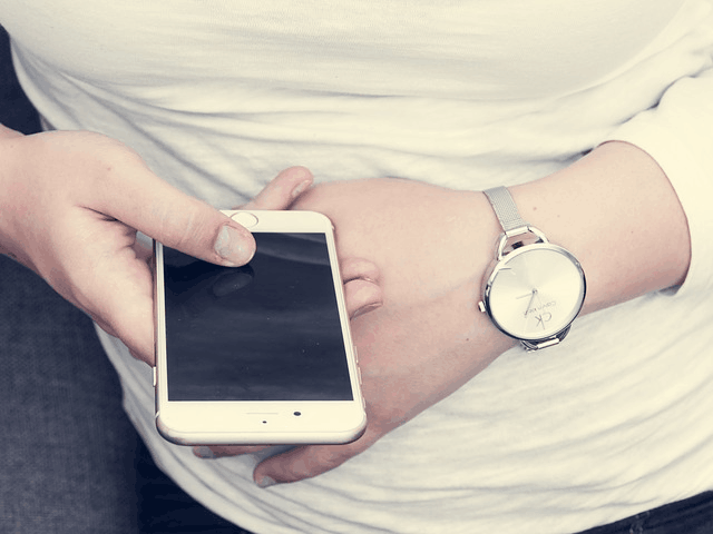 REFURBISHED VS. PRE-OWNED PHONE - WHICH IS BETTER IN 2020 3