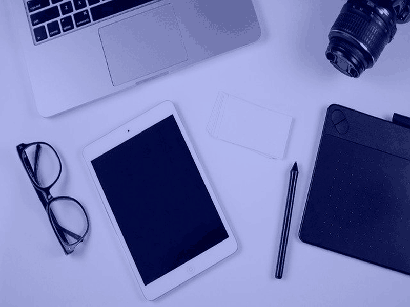 Best Tech Essentials Everyone Must Keep While Traveling