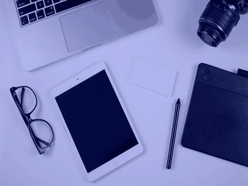 Best Tech Essentials Everyone Must Keep While Traveling