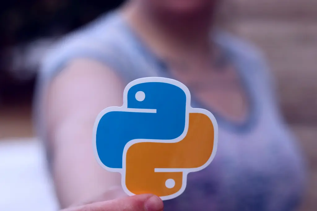 7 Best Features of Python Programming Language 1